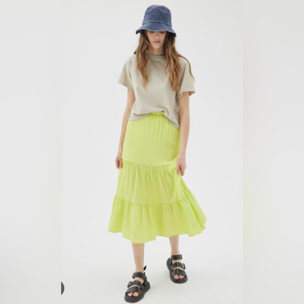 URBAN OUTFITTERS NEON YELLOW SKIRT UO